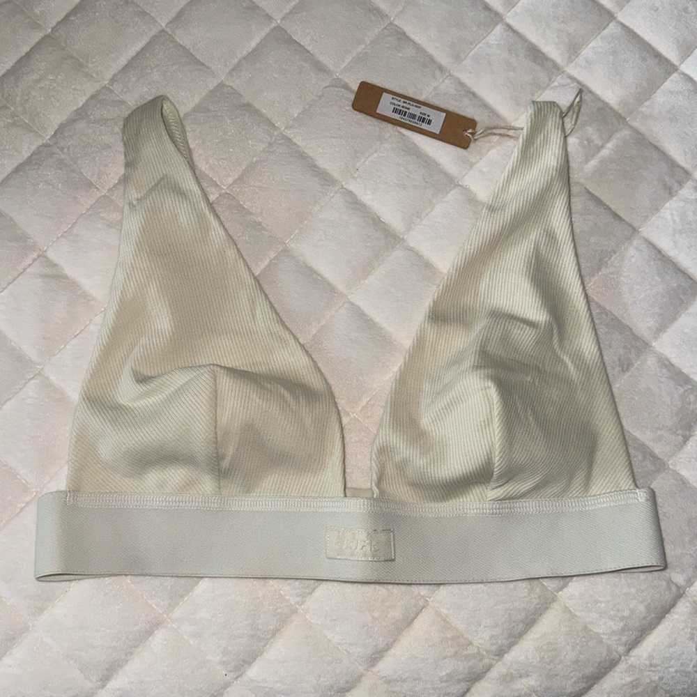 NWT SKIMS Cotton Ribbed Plunge Bralette